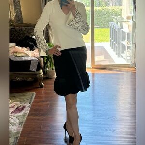 cyrus sweater size M